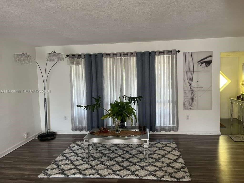 7618 Dilido Blvd - Photo 2 of 11