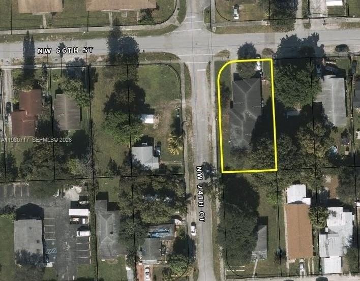 2434 Nw 66th St #2434 - Photo 2 of 2