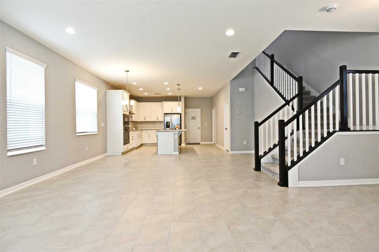 607 Cheval Ln - Photo 5 of 44