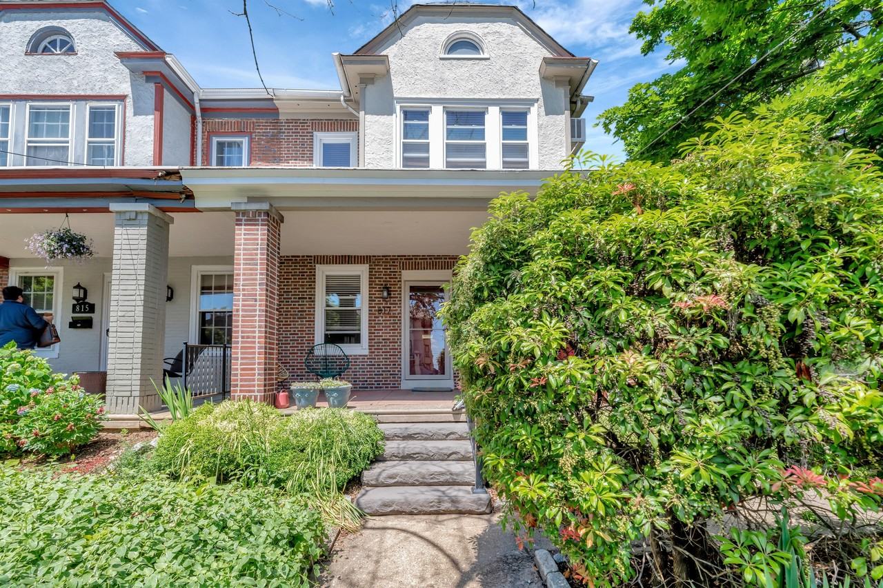 817 N Harrison St #1 - Photo 2 of 29