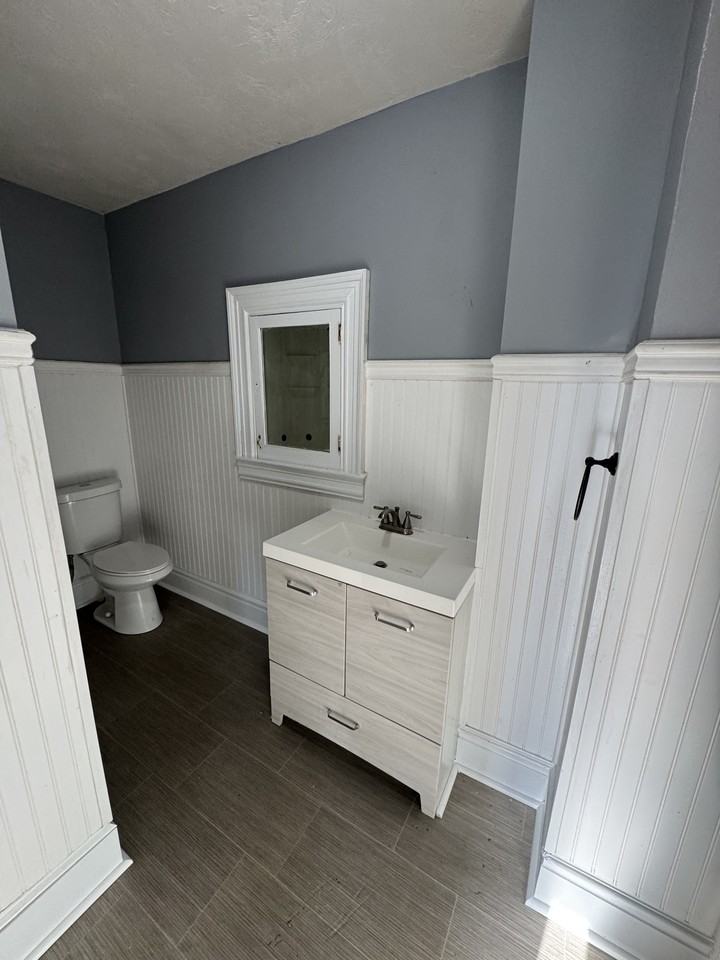 1416 S George St #2 - Photo 6 of 18