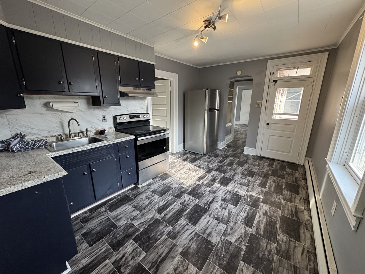 1416 S George St #2 - Photo 7 of 18