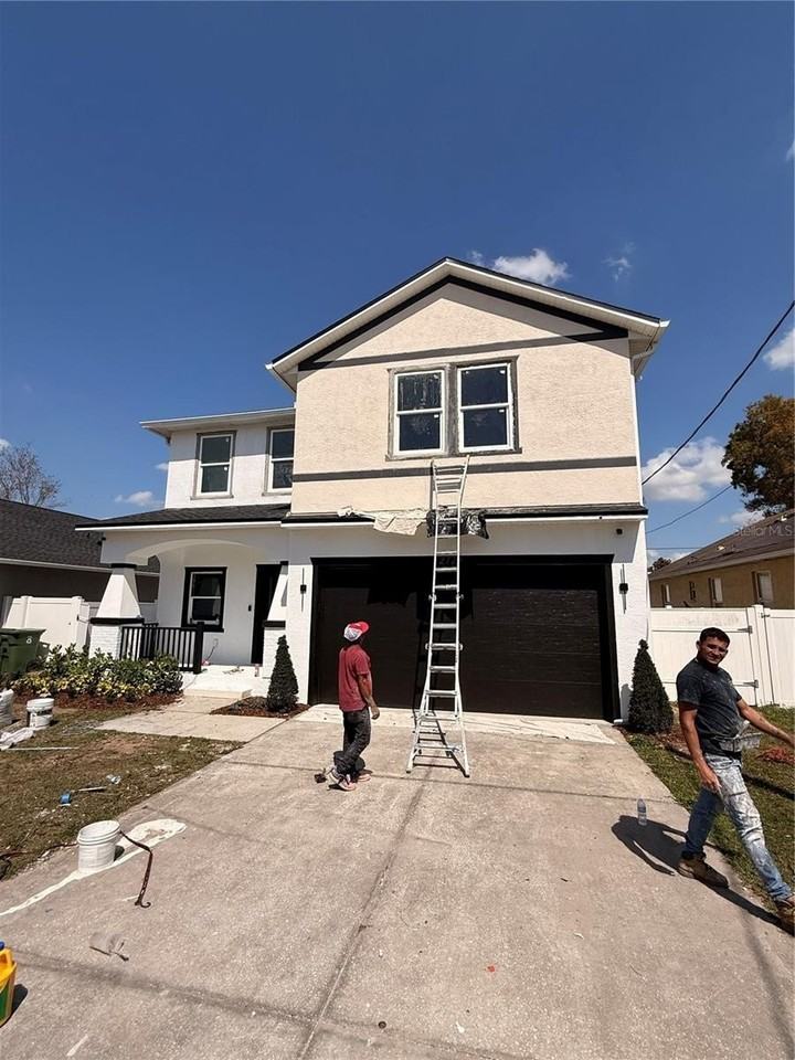 2729 W Union St - Photo 2 of 20