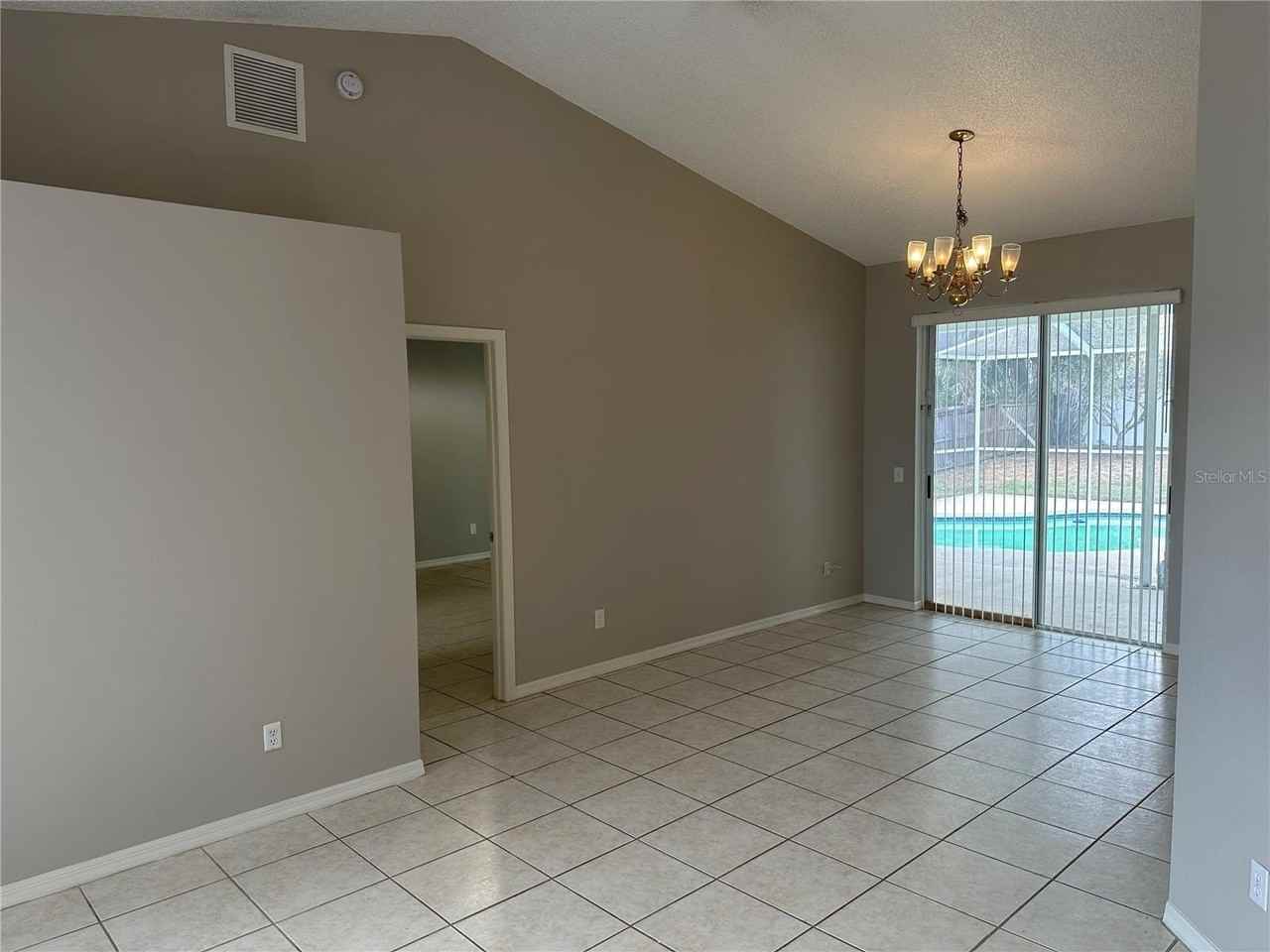 10311 Deepbrook Dr - Photo 4 of 30