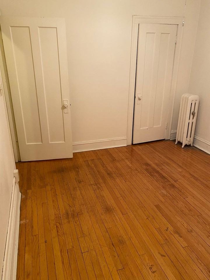 2629 W Ainslie St - Photo 6 of 23