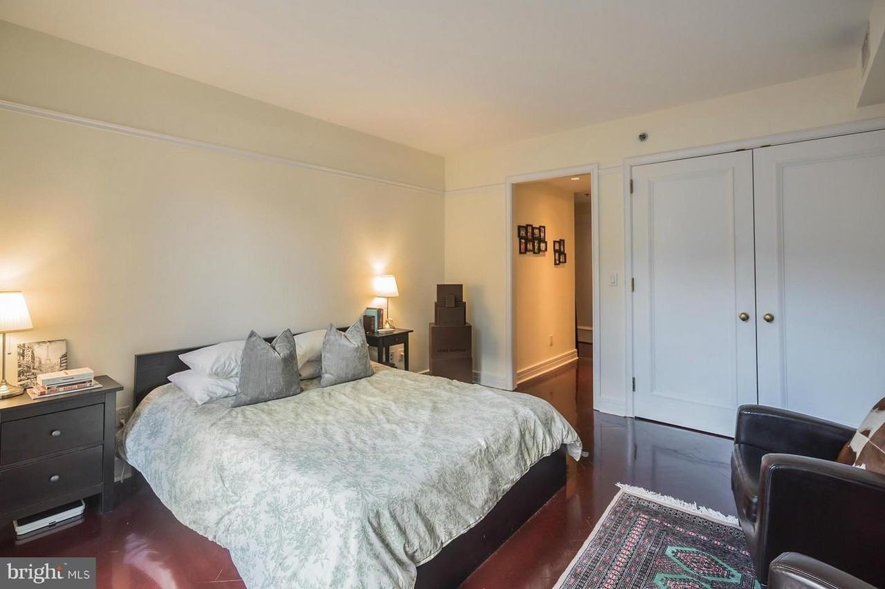 9205 Christopher St - Photo 6 of 12