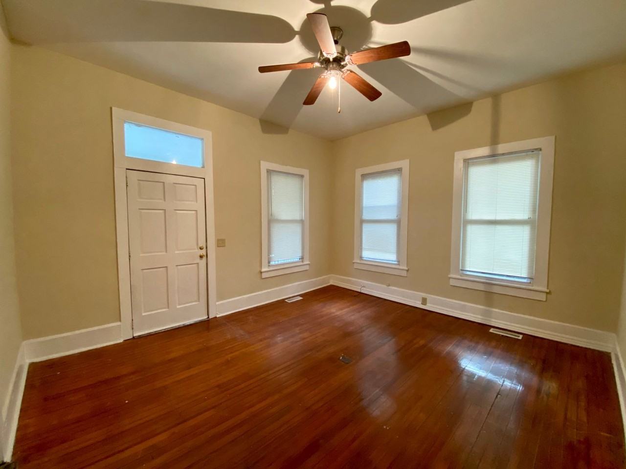 1324 Dover St - Photo 2 of 22