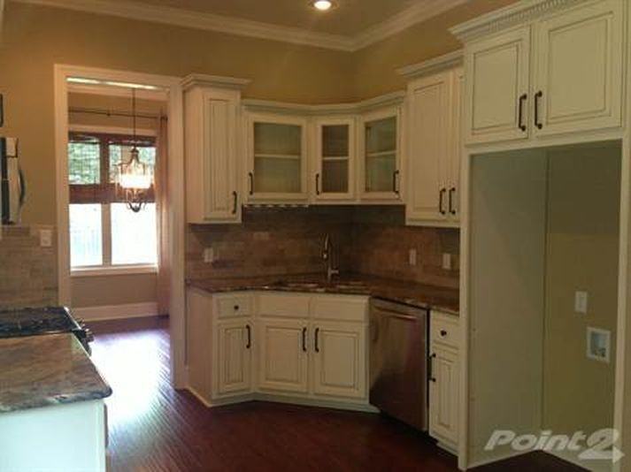 9013 Bristol Cv - Photo 3 of 19