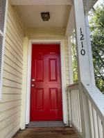 featured image of 1210 E Harper Ave