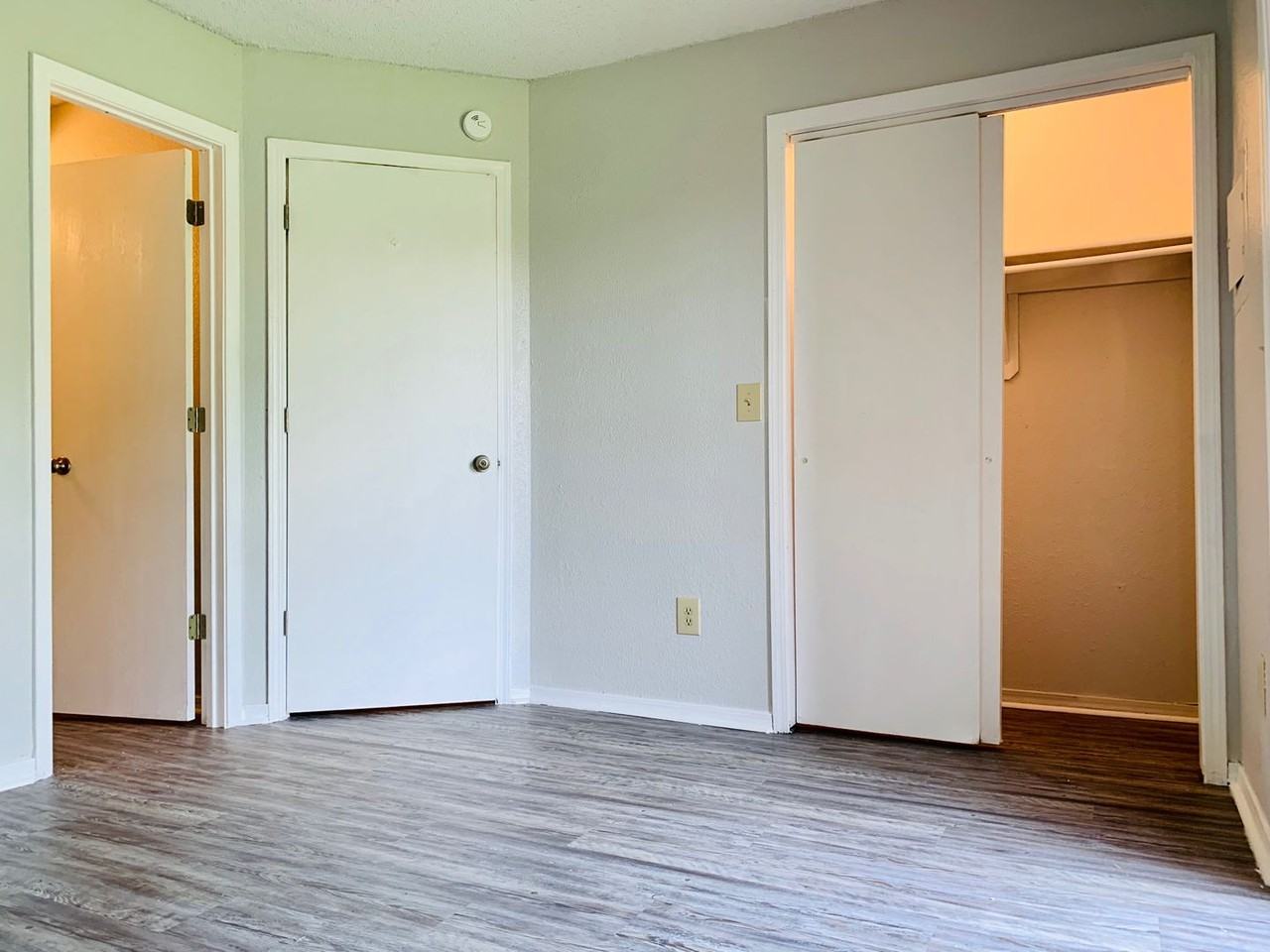 415 Nw 119th St - Photo 4 of 9