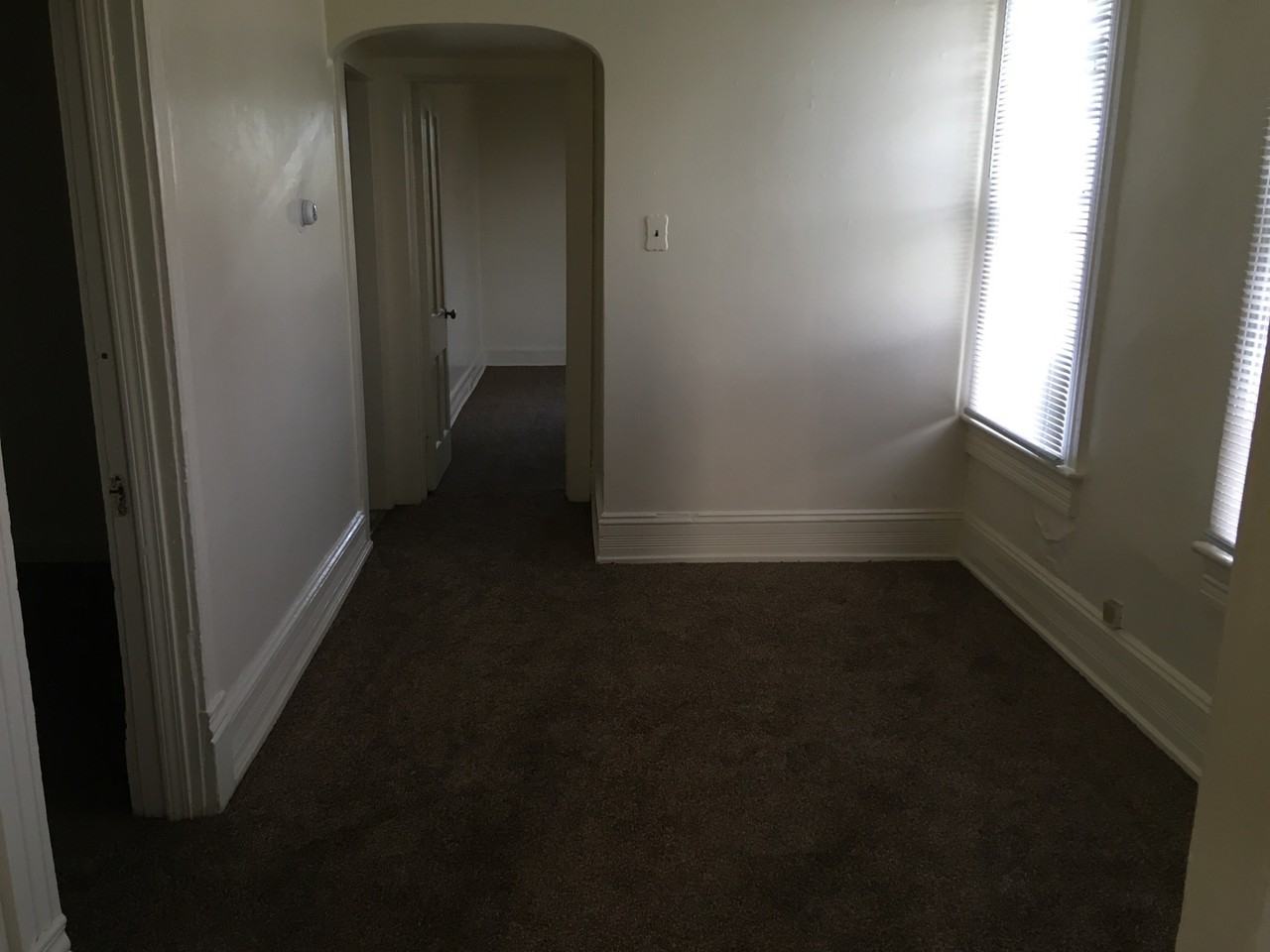 1631 N Harrison St - Photo 4 of 8