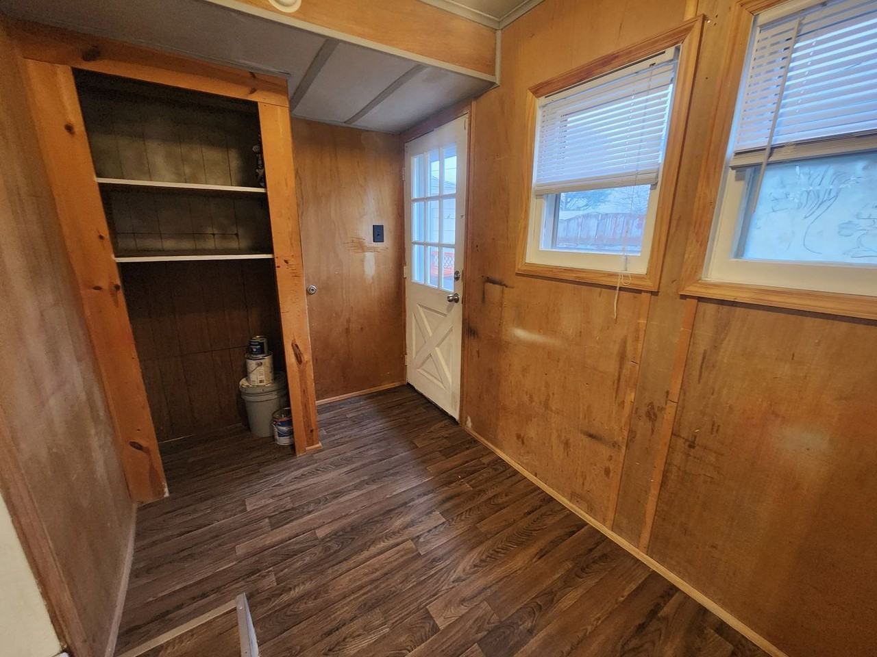 939 Walnut St - Photo 7 of 17