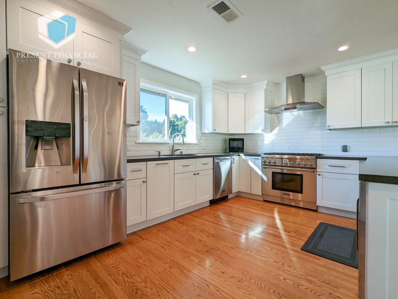 540 W Hillsdale Blvd - Photo 5 of 19