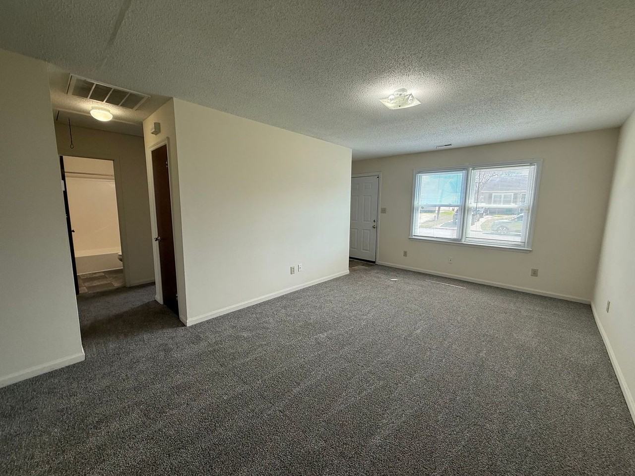 204 Appaloosa Dr - Photo 3 of 6