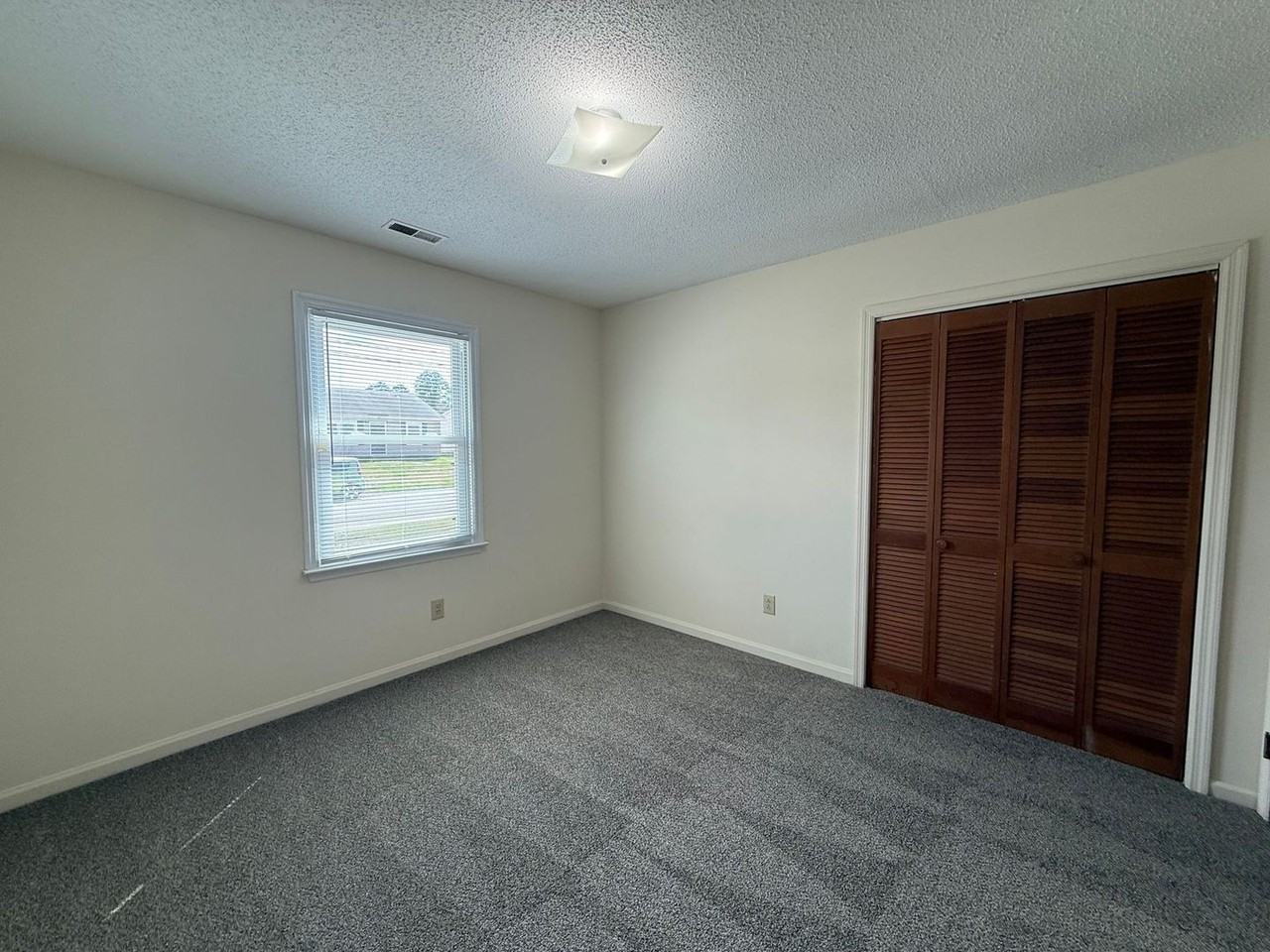 204 Appaloosa Dr - Photo 4 of 6