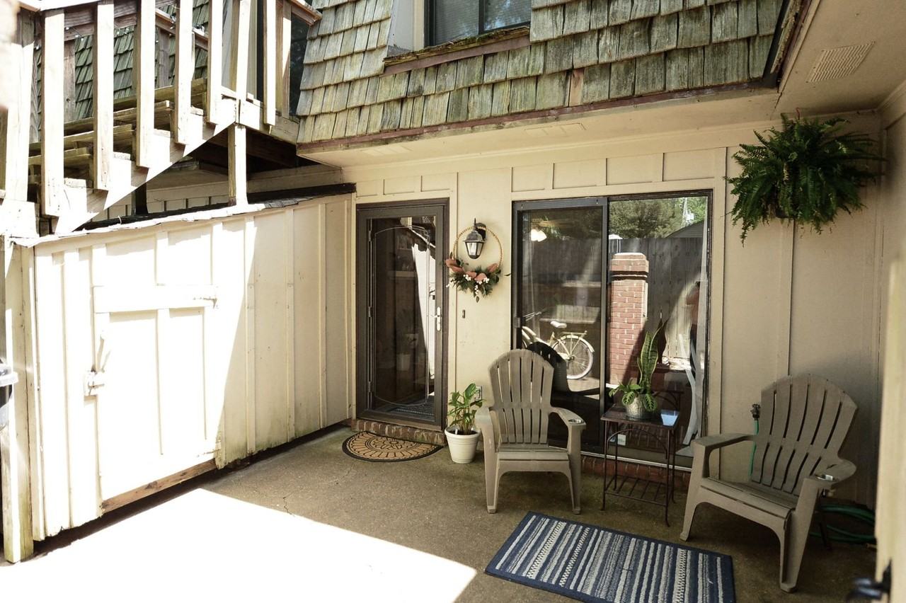 1152 Ocean Pebbles Way - Photo 3 of 20