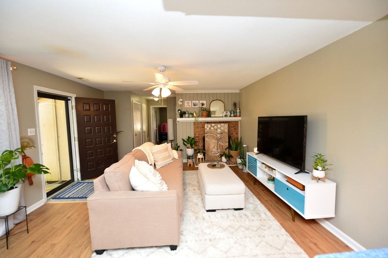 1152 Ocean Pebbles Way - Photo 6 of 20