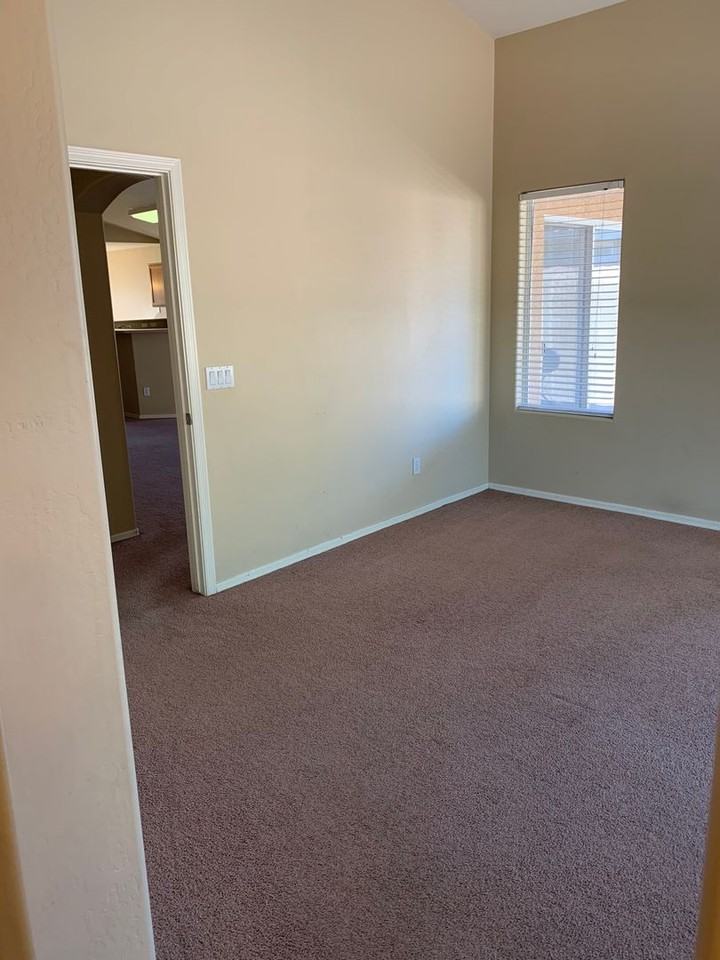 6610 W Hughes Dr - Photo 2 of 28