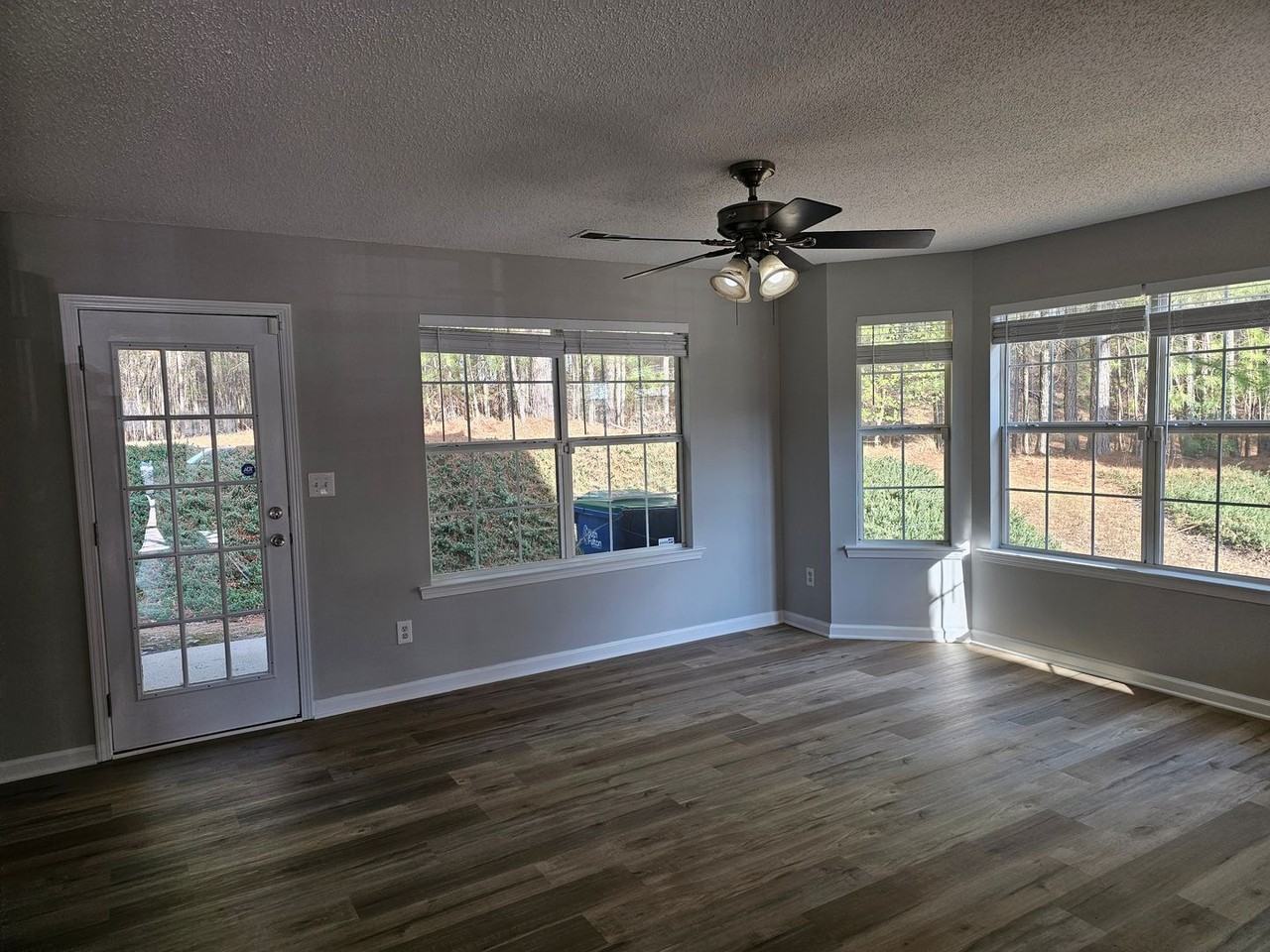 709 Outlook Way - Photo 6 of 20