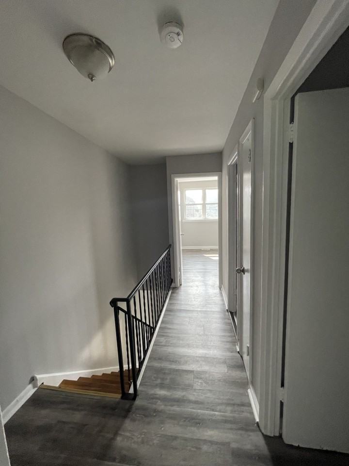 261 E Haines St #1 - Photo 7 of 14