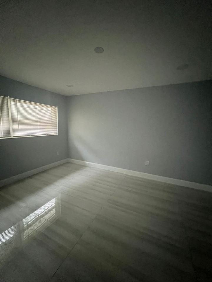 4404 Treasure Cove Dr - Photo 5 of 17