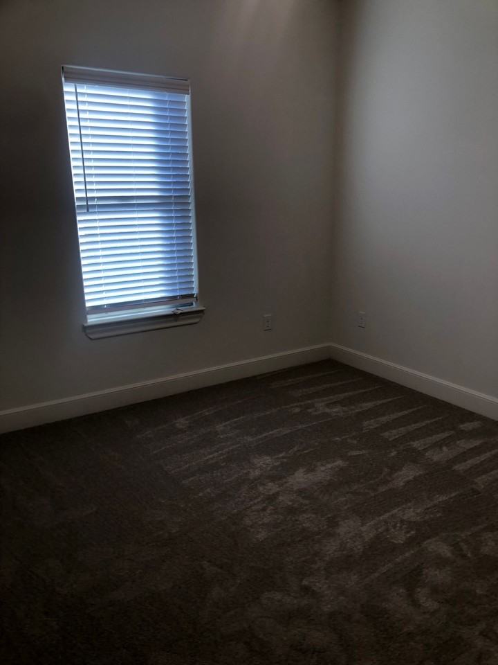 7123 22nd Place - Photo 6 of 28