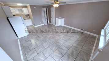 featured image of 500 W Allen St