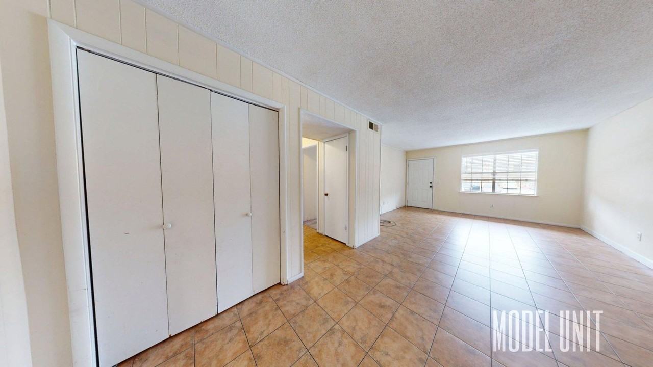 Stone Crest Apartments - Photo 7 of 12