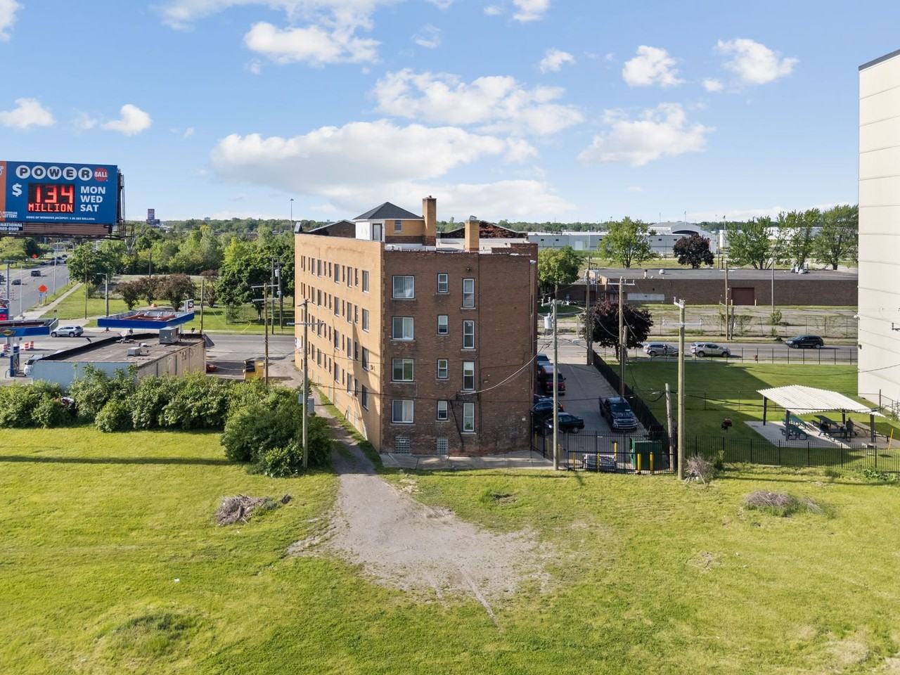 Palmer Lofts LLC - Photo 4 of 34