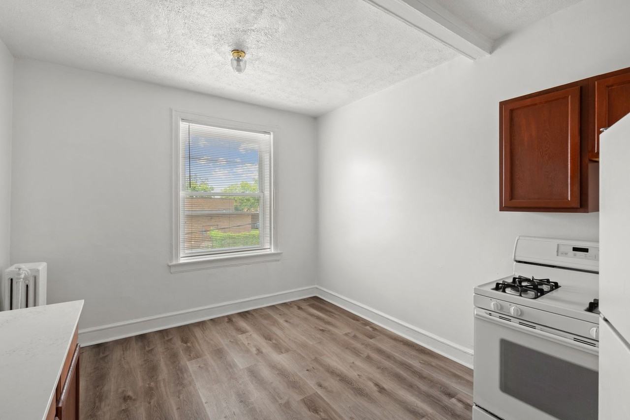 Palmer Lofts LLC - Photo 6 of 34