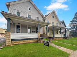 featured image of 639 Washington Blvd