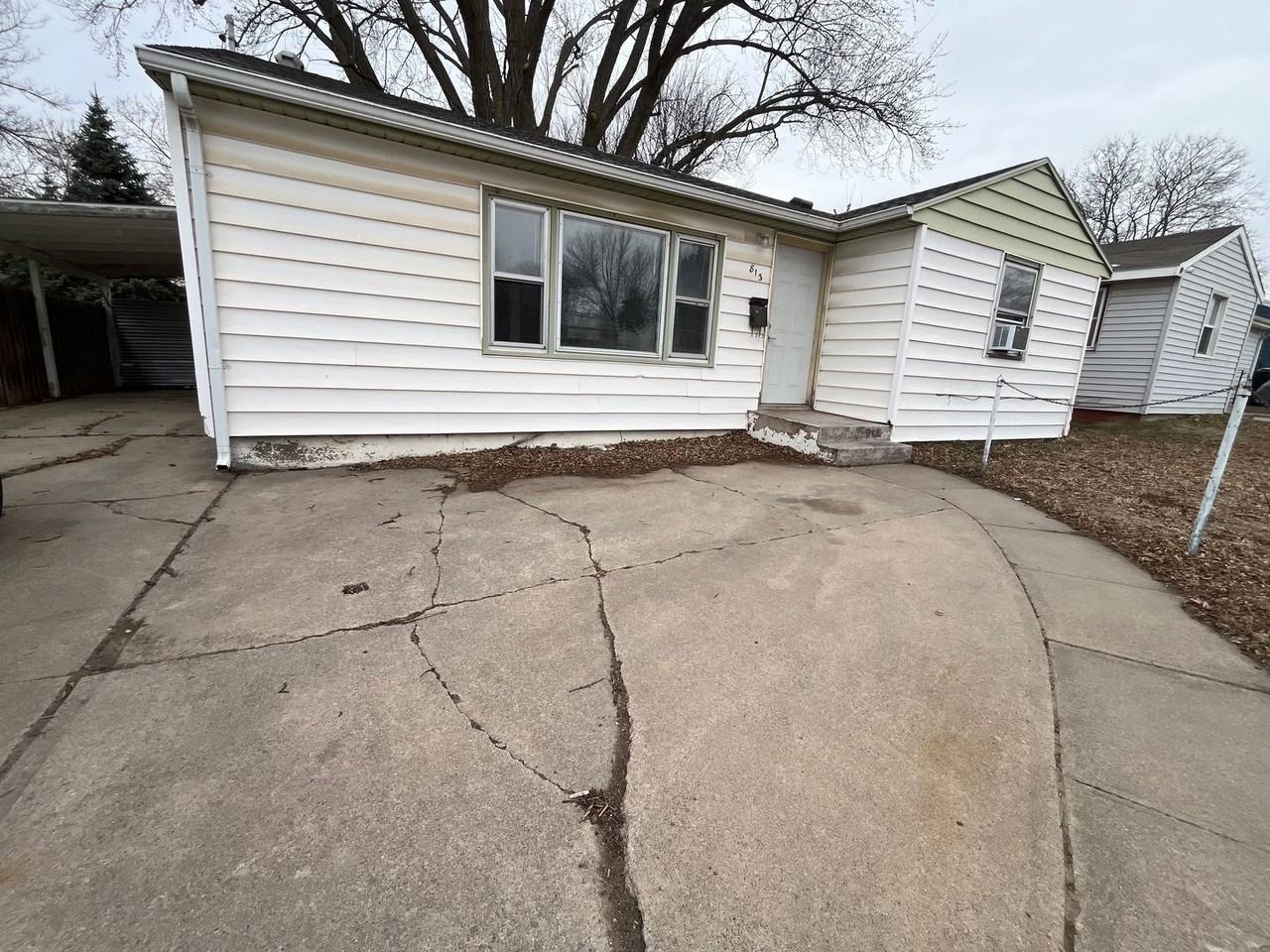 813 N Kiwanis Ave - Photo 2 of 20