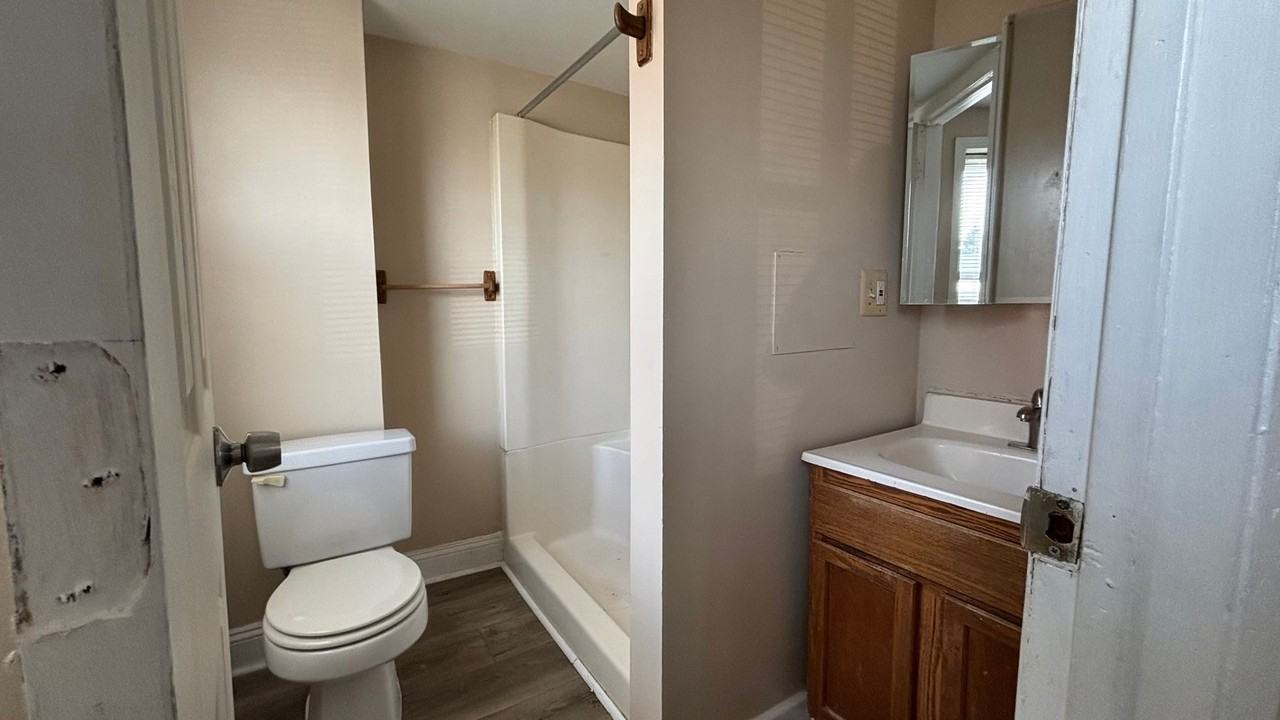 21 West St - Photo 6 of 6