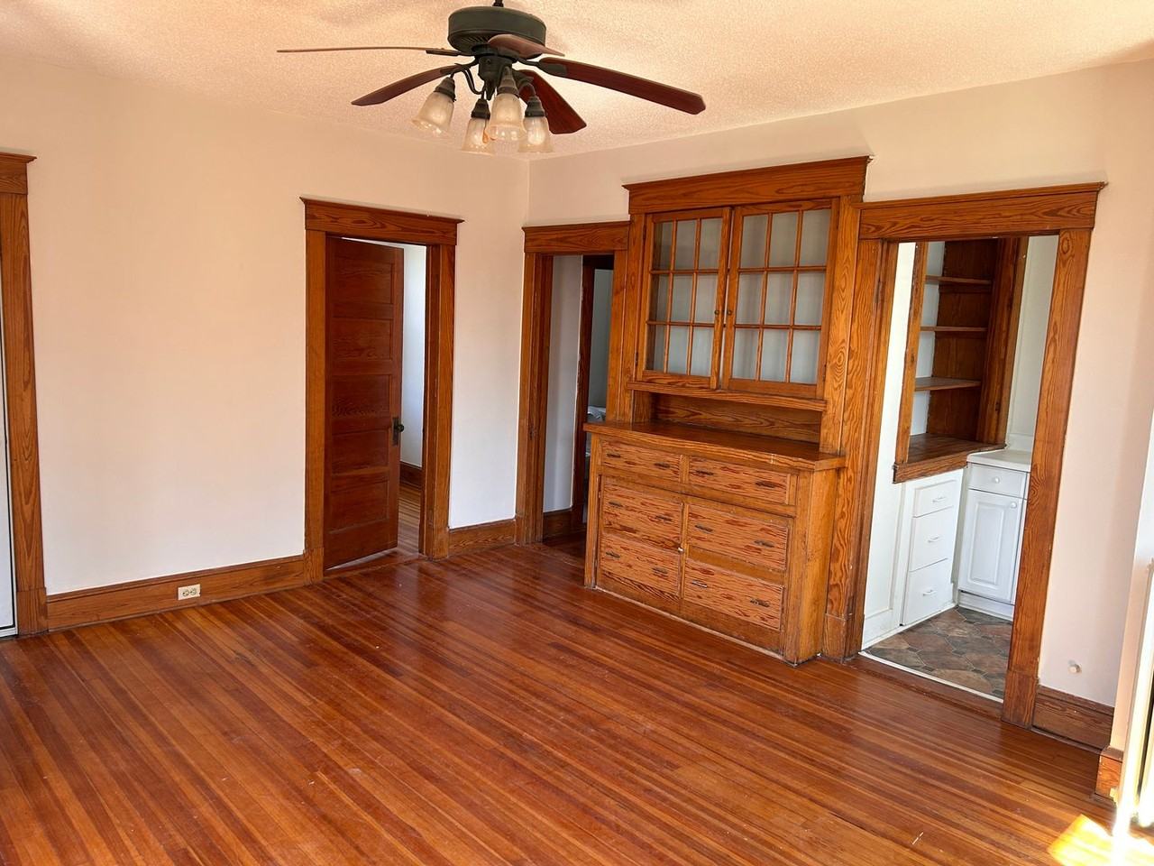 36 Miles Ave - Photo 4 of 11