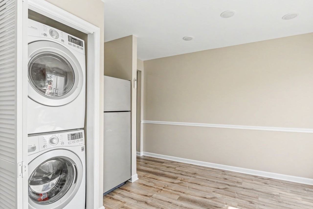 1115 Nanroc Dr - Photo 6 of 10