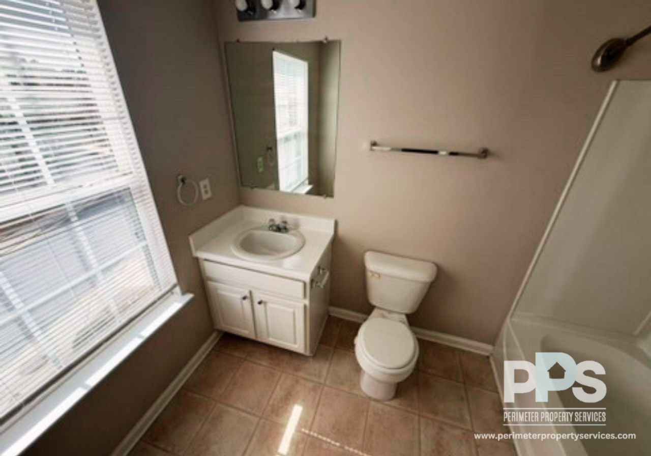 6764 Blackstone Pl - Photo 5 of 17