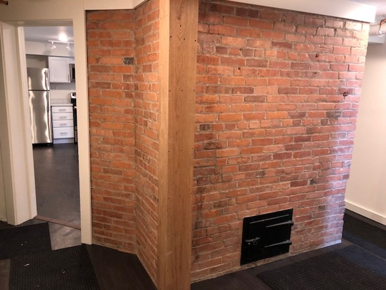306 N Cayuga St - Photo 7 of 17