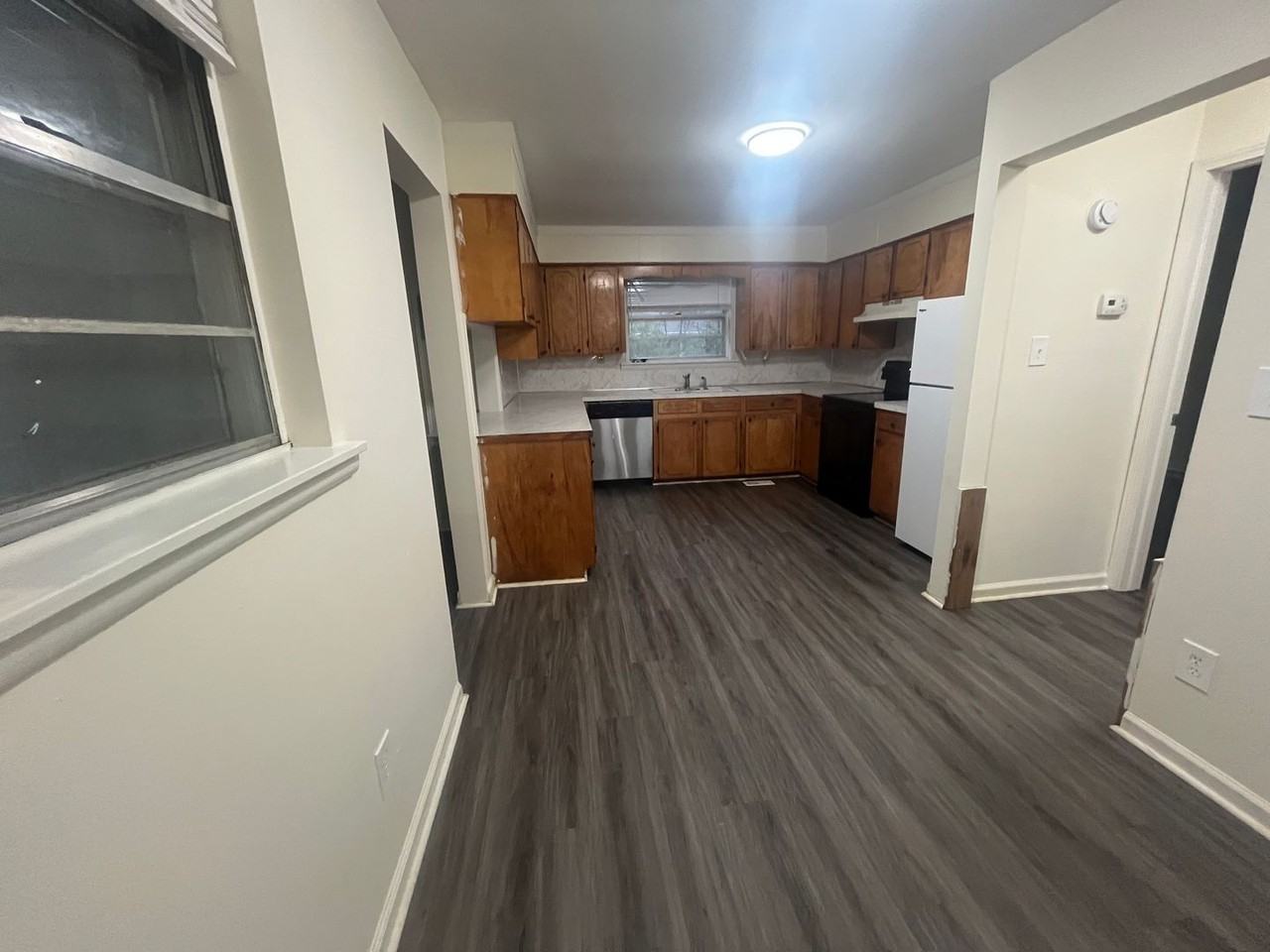 203 N 6th St - Photo 2 of 12