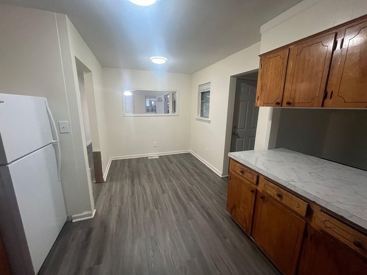 203 N 6th St - Photo 5 of 12