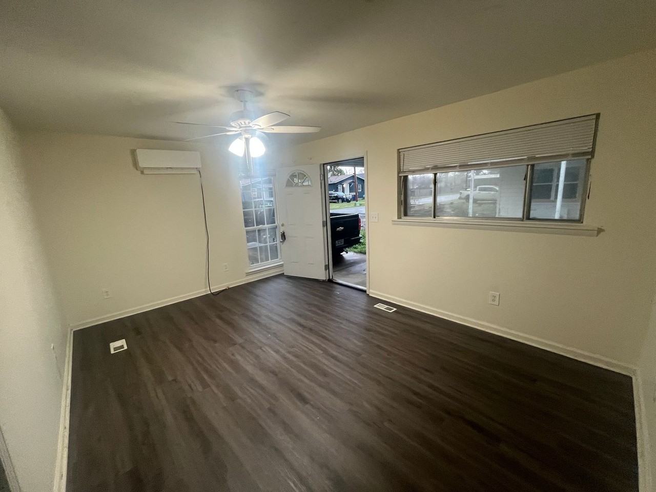 203 N 6th St - Photo 6 of 12