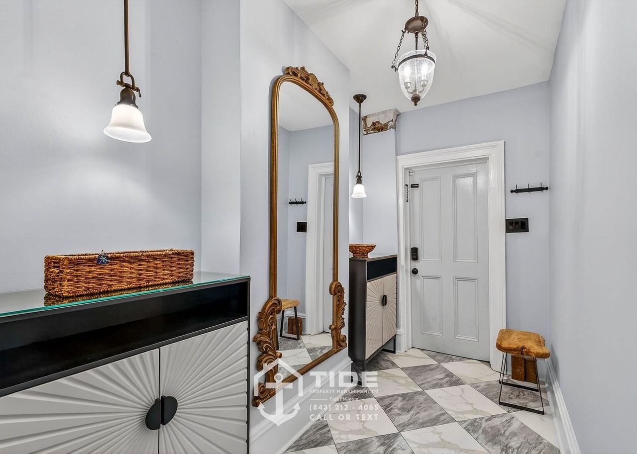 81 Ashley Ave - Photo 7 of 35