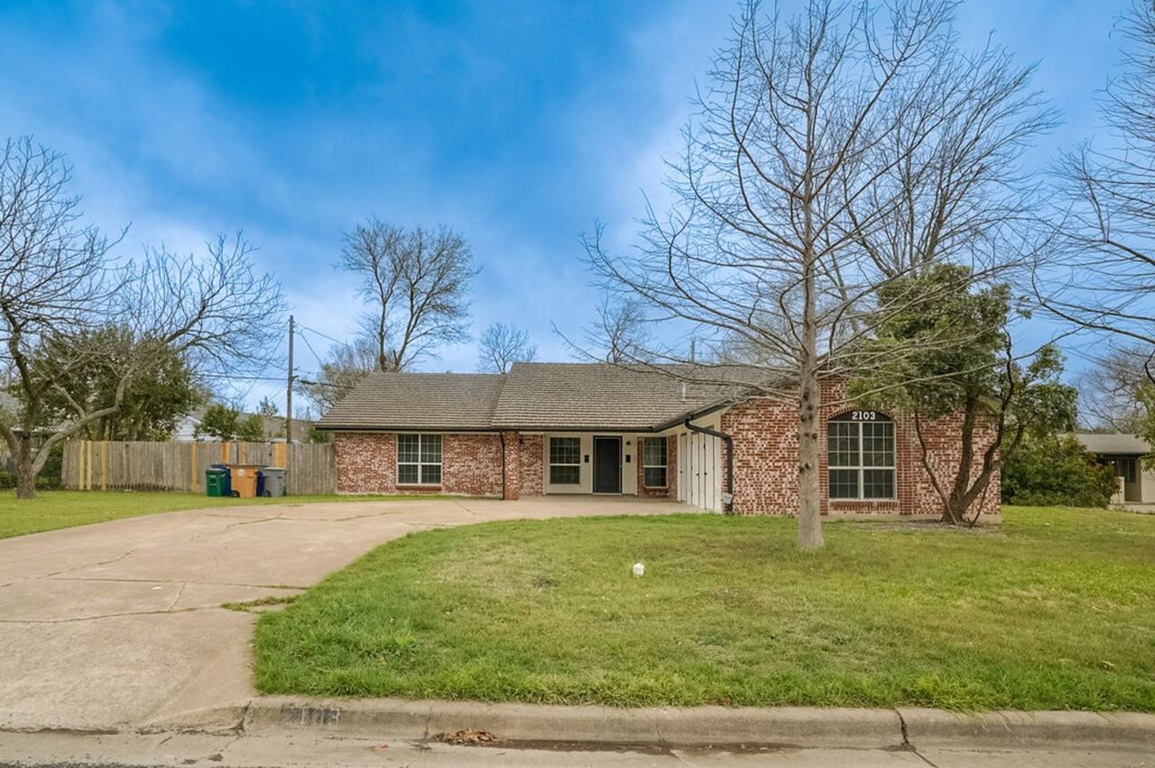 2103 Pompton Drive, Austin, TX 78757 - Photo 2 of 40