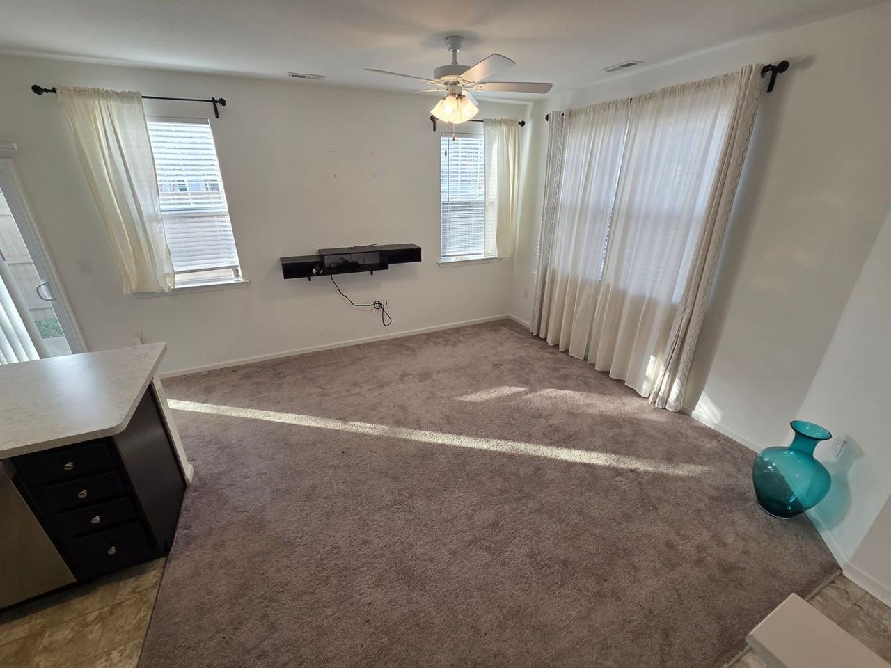 2870 Baldwin Dr - Photo 4 of 27