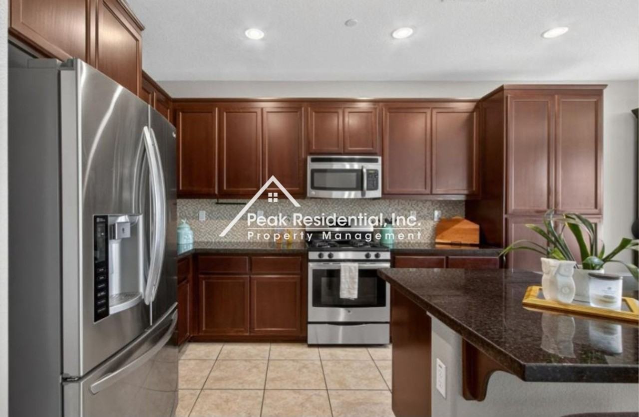 1444 Bicker Cir - Photo 6 of 24