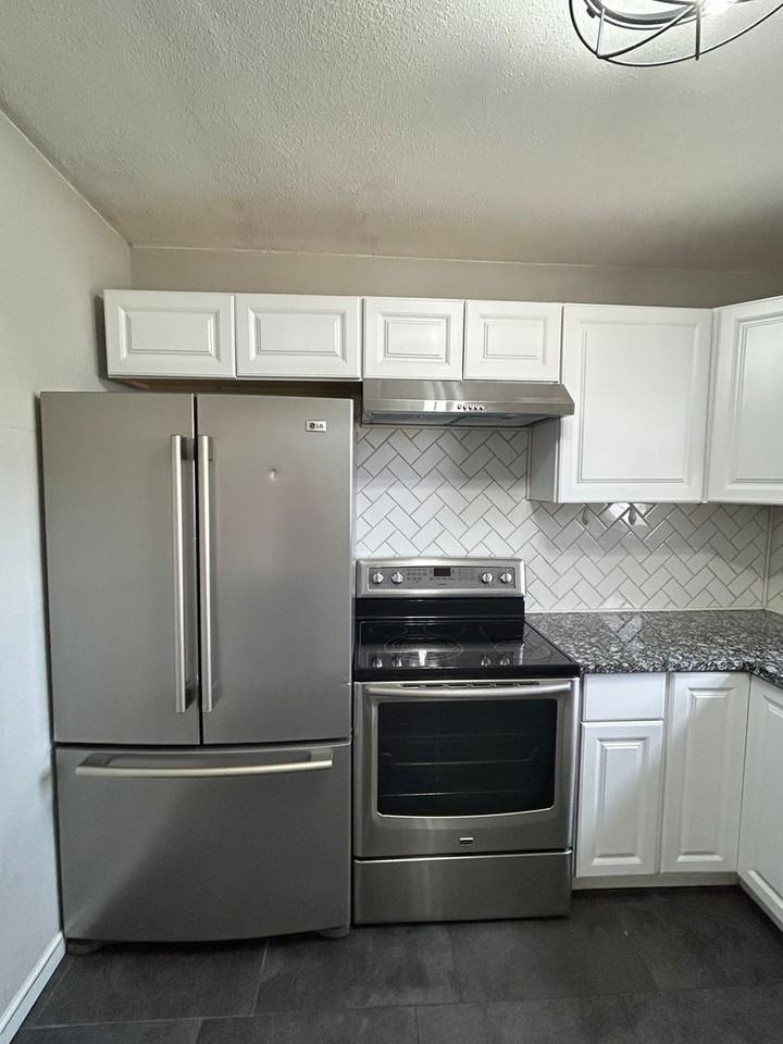 3504 27th St - Photo 5 of 12