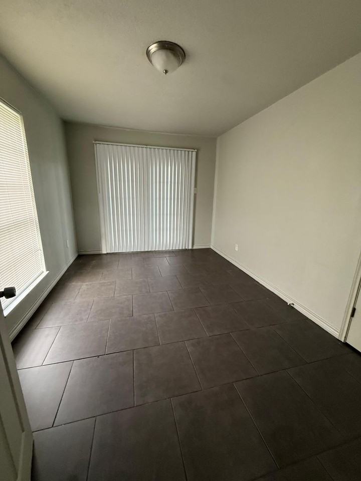 6090 Alpine Cir - Photo 4 of 9