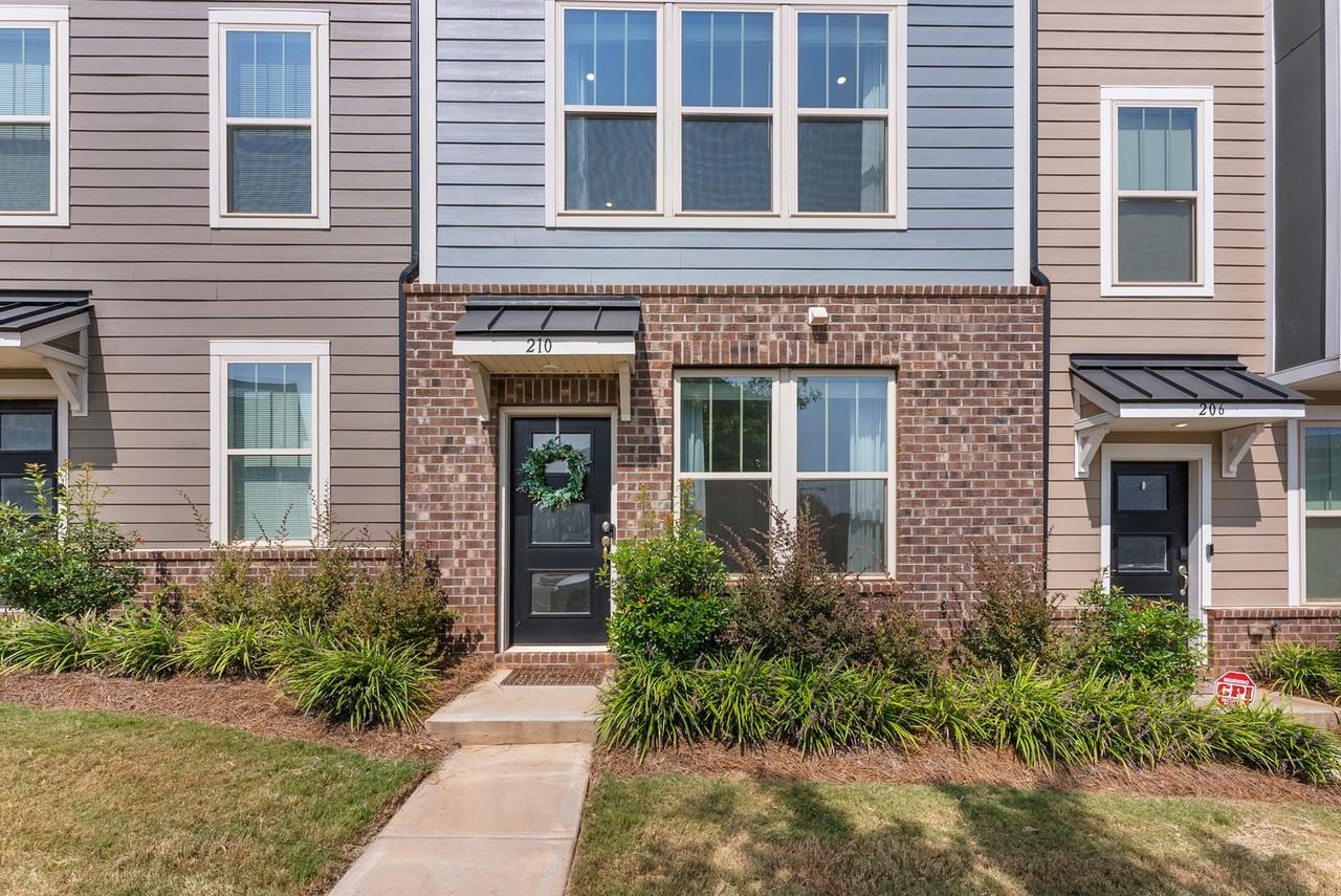 210 Judson Ave #1 - Photo 2 of 29