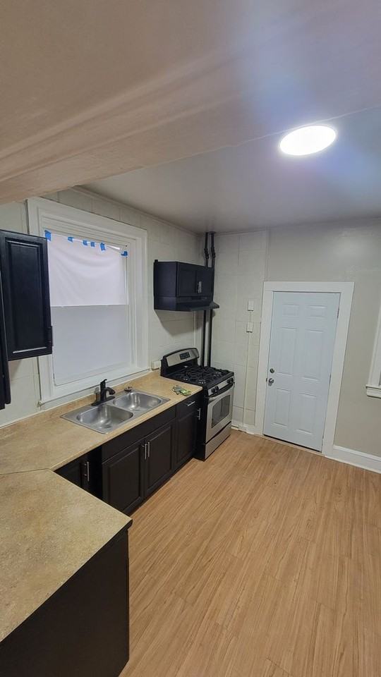 1464 N 62nd St - Photo 6 of 13