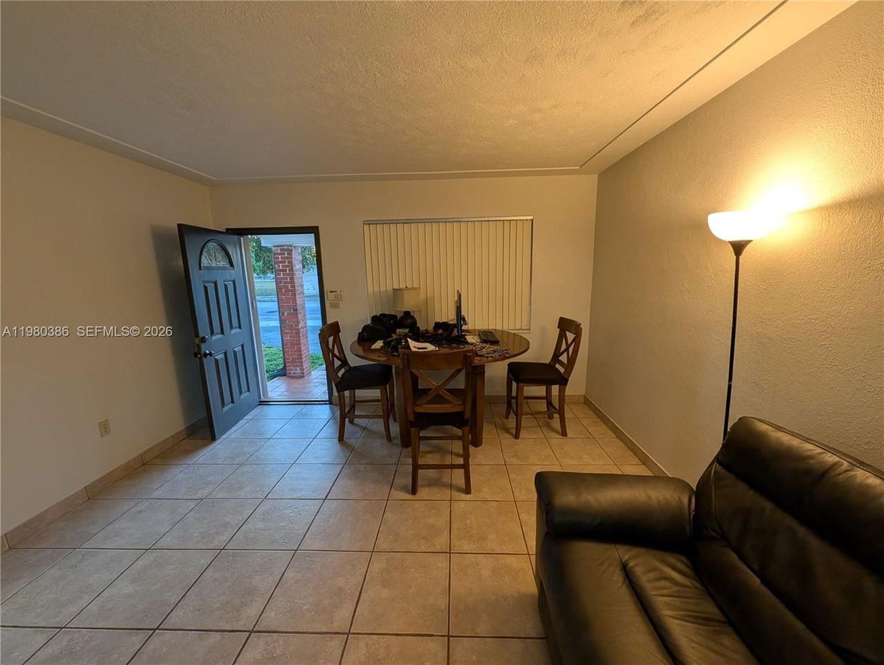 1037 Sw 76th Ave - Photo 2 of 15