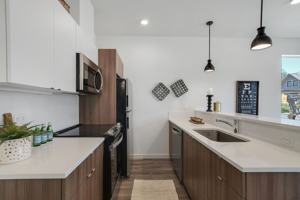 featured image of 5531 5531 & 5541 N Greeley Ave